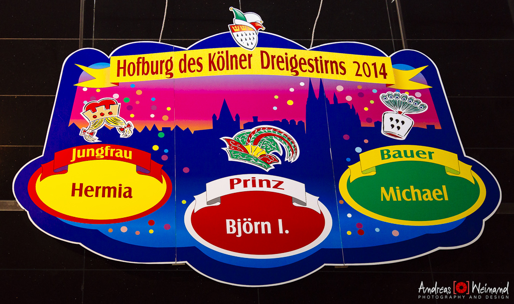 Refrather Dreigestirn 2014 im Kölner Pullmann Hotel (Kölner Hofburg) zusammen mit den Höhnern auf der Bühne